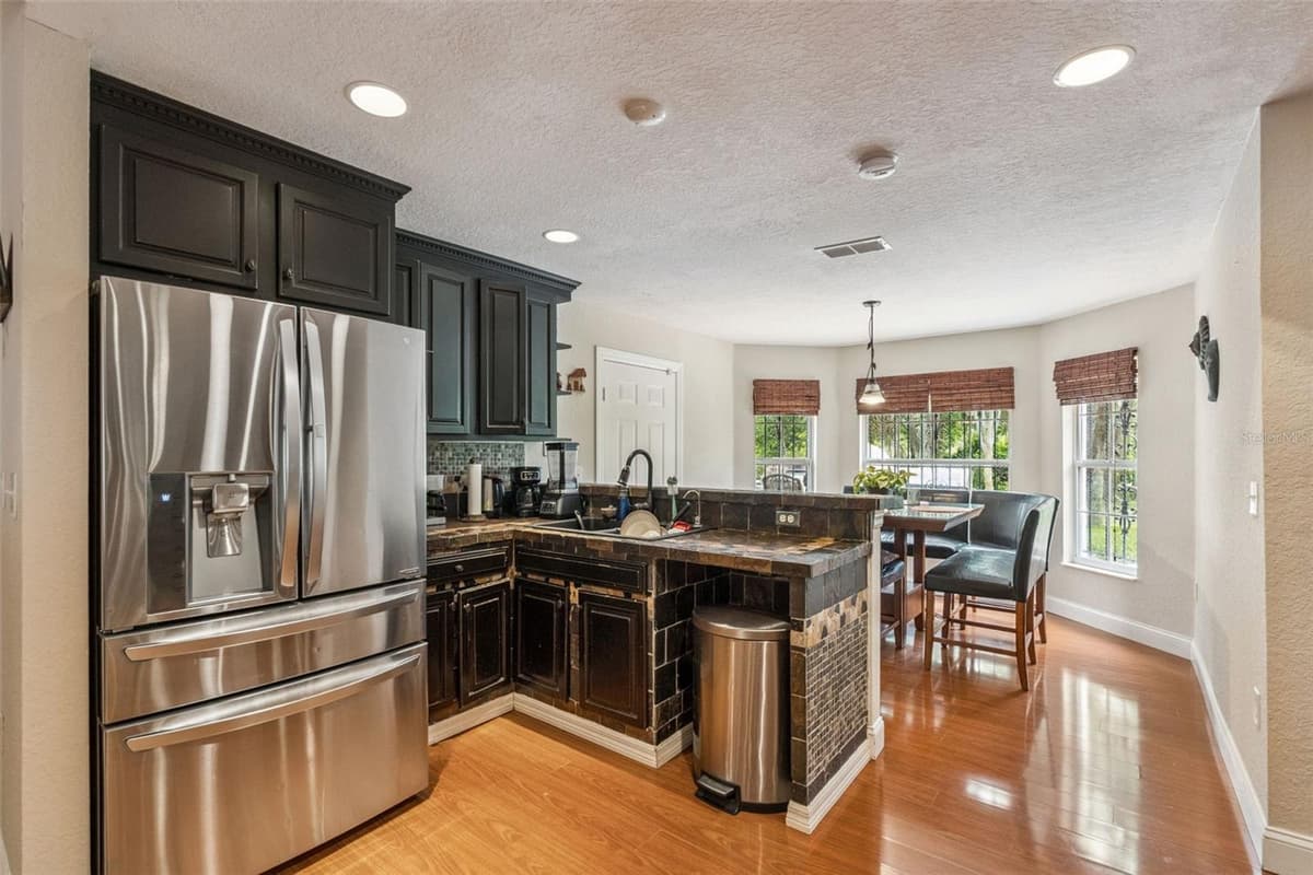 5825 LAKE LIZZIE DRIVE — photo 15 of 72