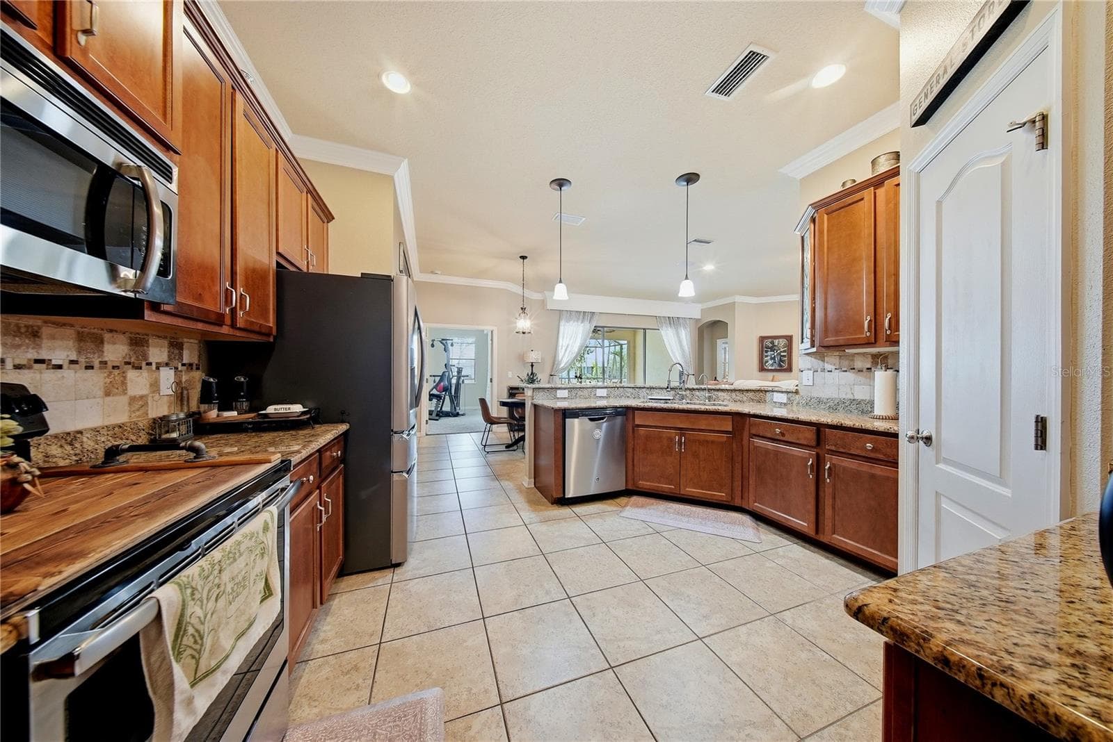 354 HOPE BAY LOOP — photo 13 of 48