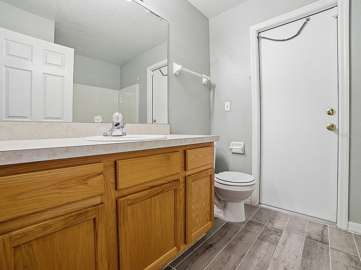 4030 LAKE BLUFF DRIVE — photo 18 of 32