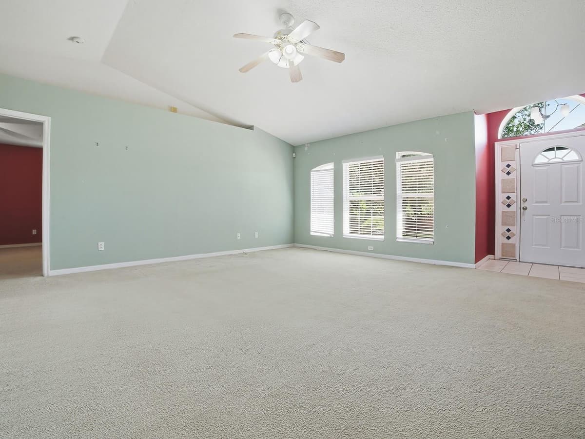 4030 LAKE BLUFF DRIVE — photo 5 of 32
