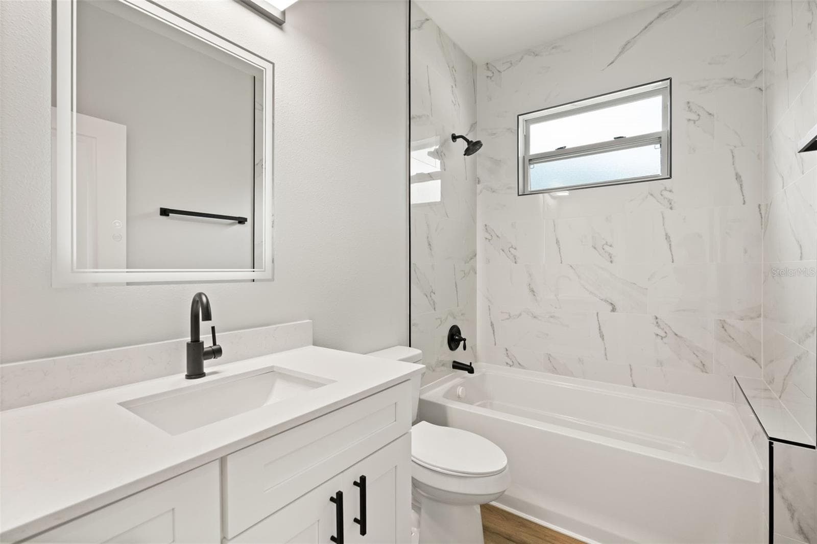 149 HICKORY AVENUE — photo 19 of 26