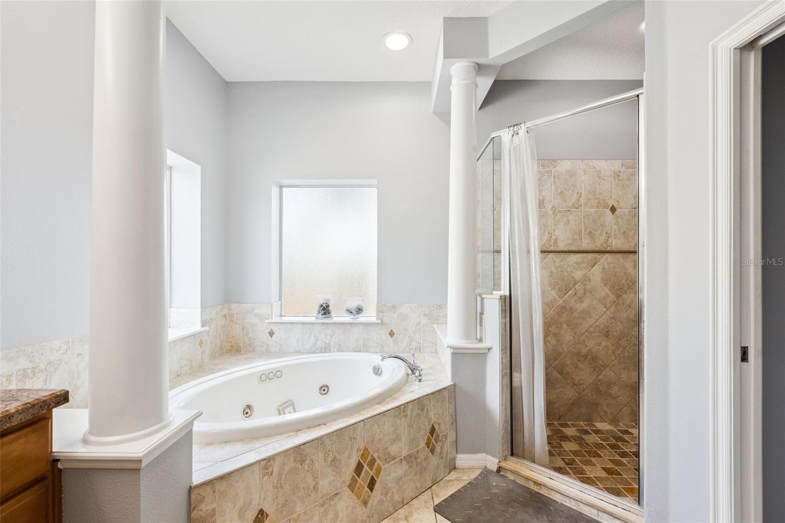 13403 RAINBOW LANE — photo 12 of 40