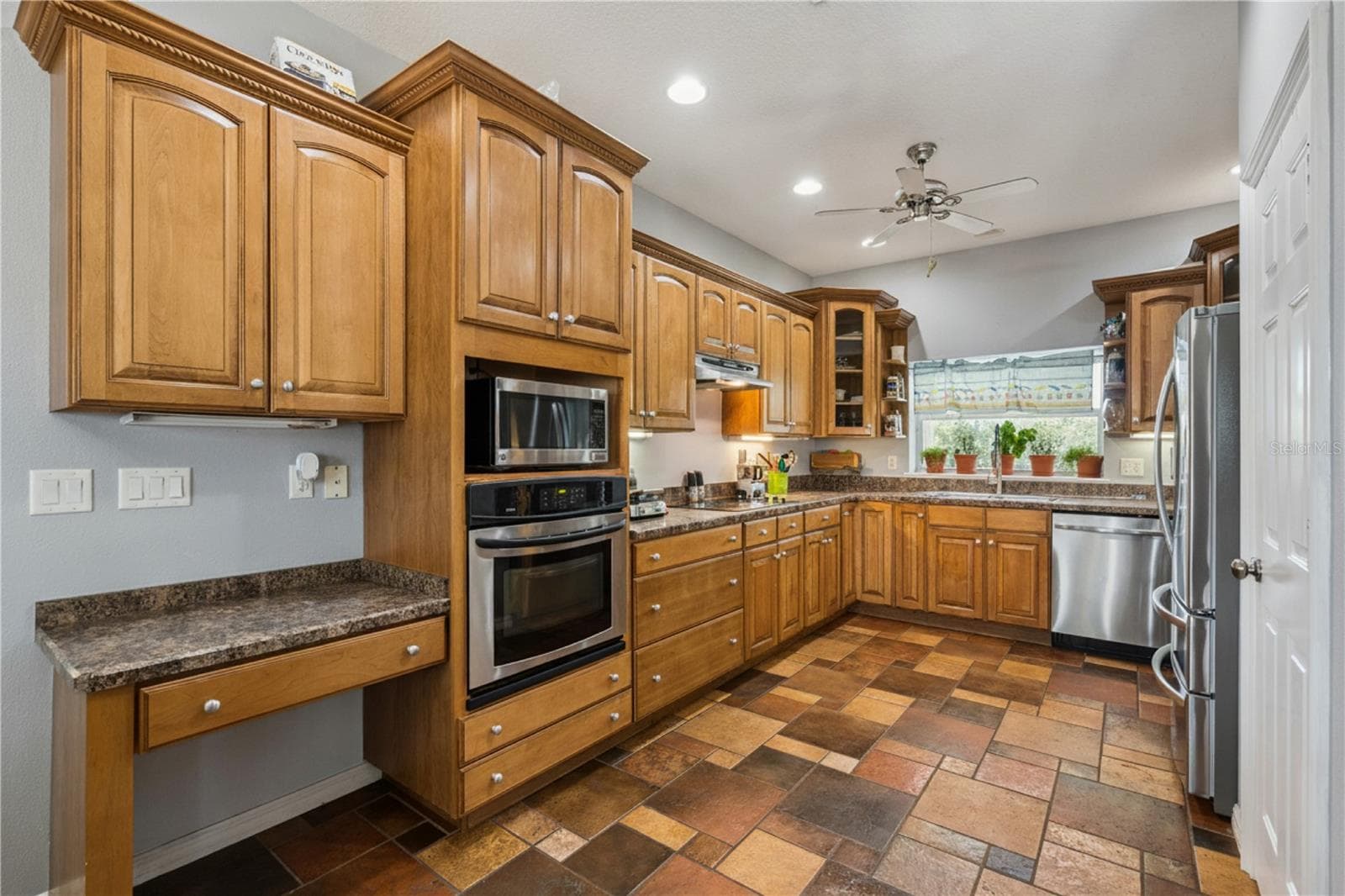 13403 RAINBOW LANE — photo 7 of 40