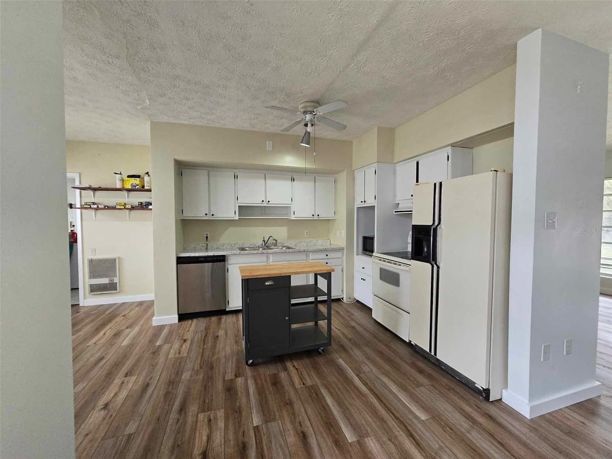 665 HERON STREET — photo 3 of 17