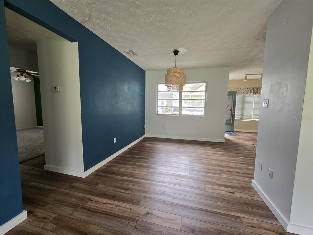 665 HERON STREET — photo 6 of 17