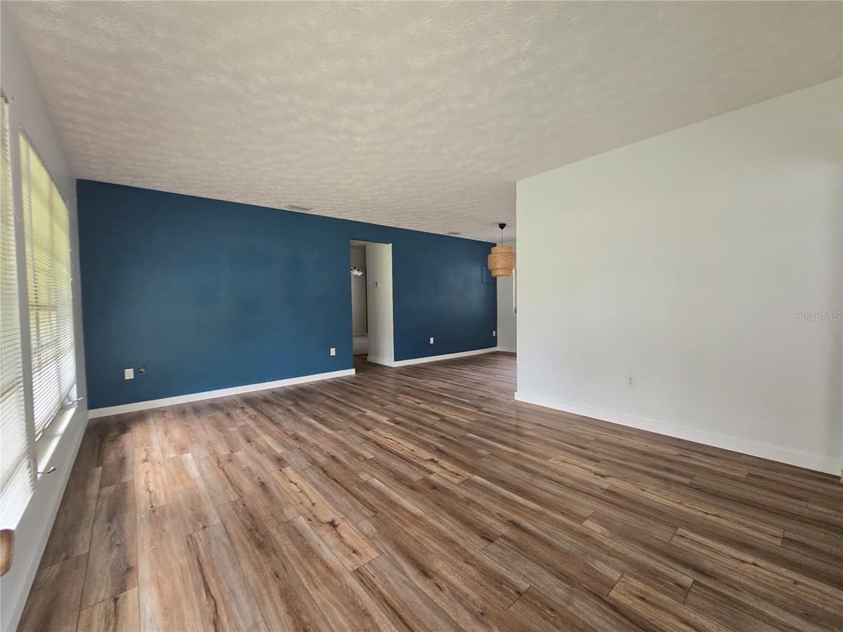 665 HERON STREET — photo 5 of 17
