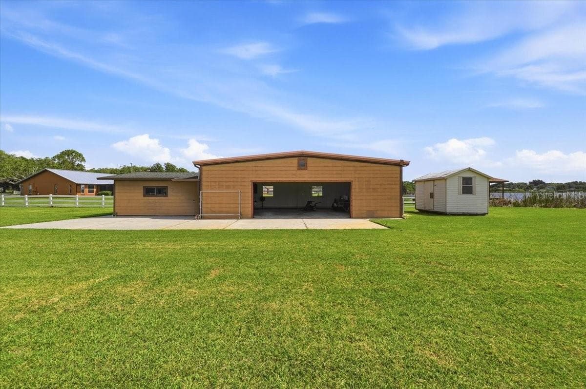 2731 STATE ROAD 557 — photo 19 of 96