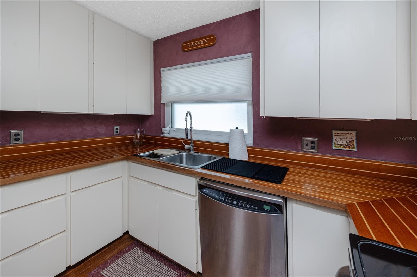 1116 KINGFISH PLACE — photo 14 of 53