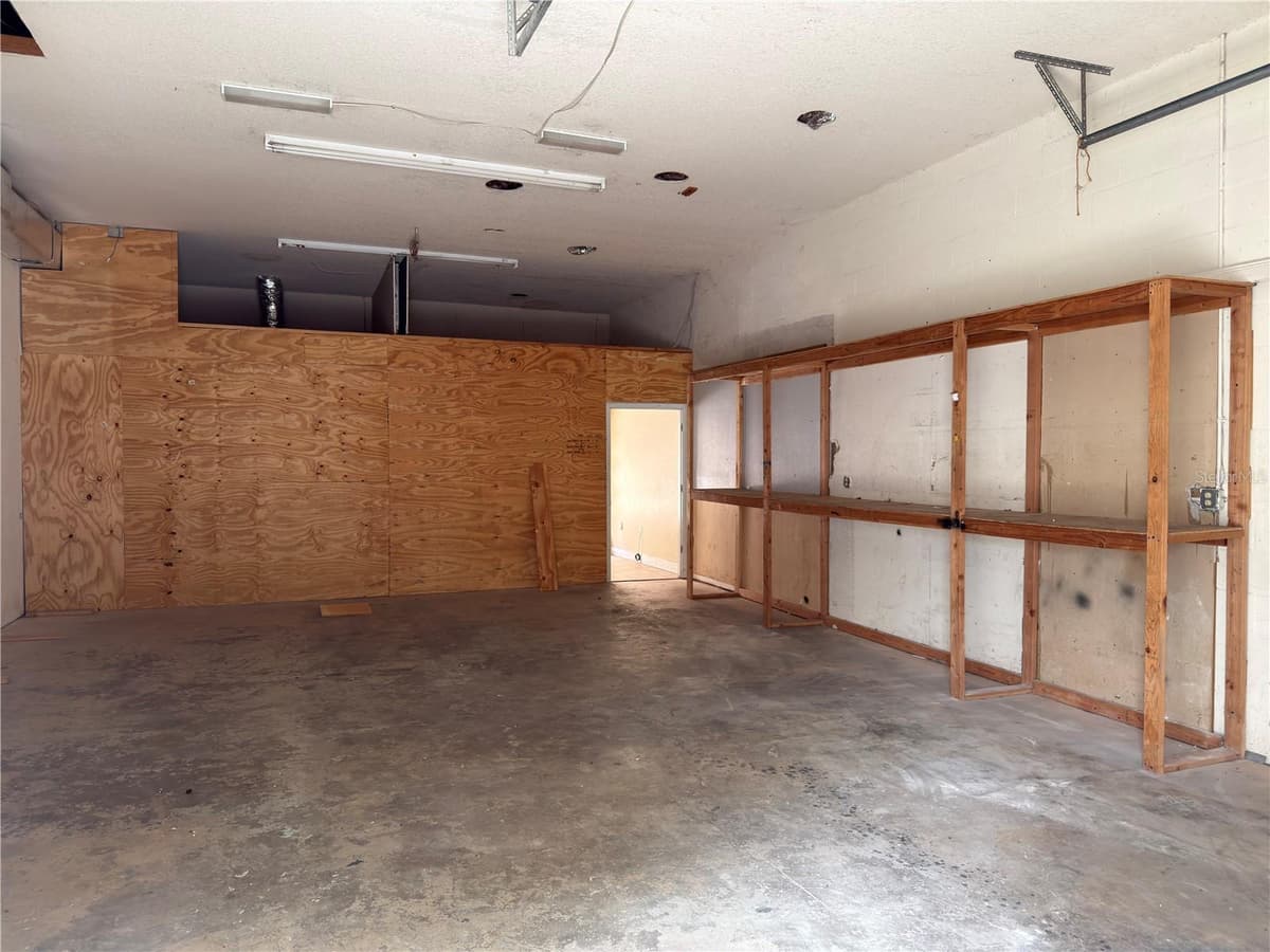 18290 PAULSON DRIVE — photo 6 of 9
