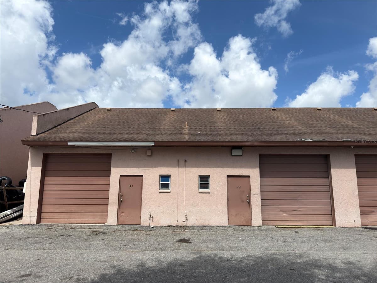 18290 PAULSON DRIVE — photo 1 of 9