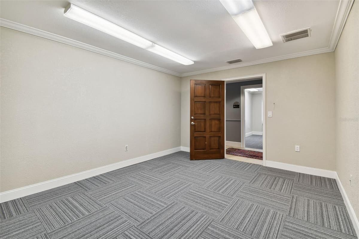 1137 BARTOW ROAD — photo 31 of 40