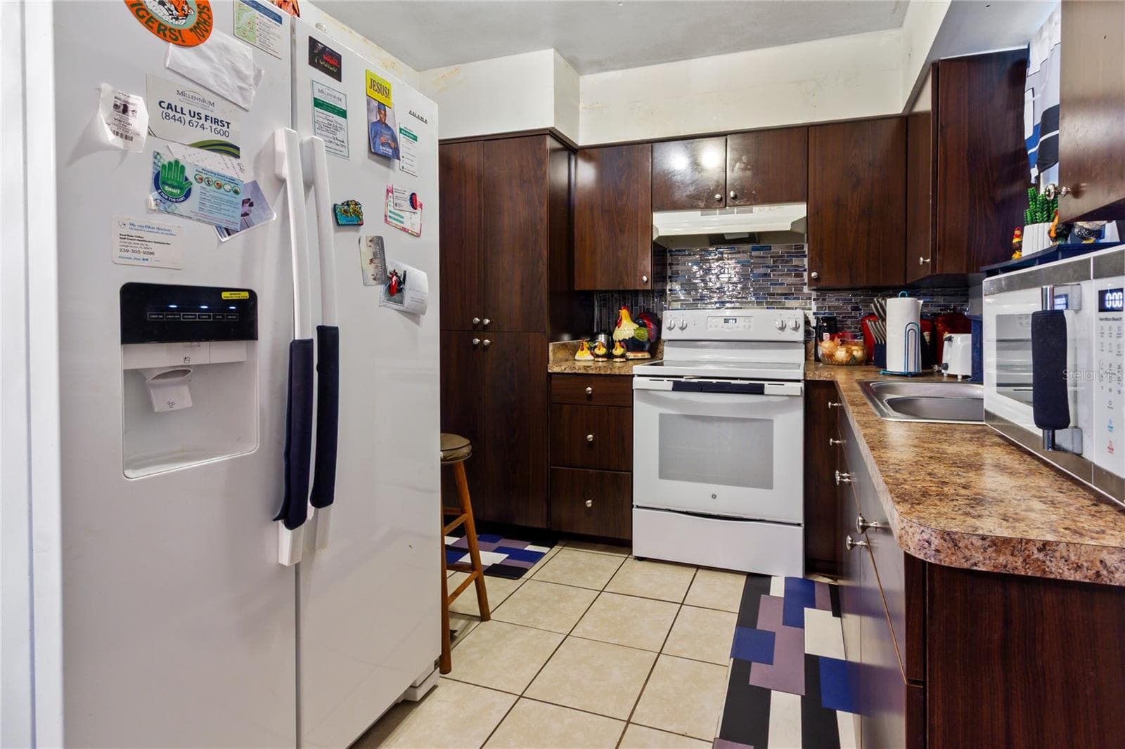 3741 BELL STREET — photo 15 of 25
