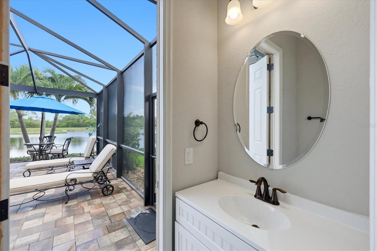 13652 CLASSICO COURT — photo 27 of 56