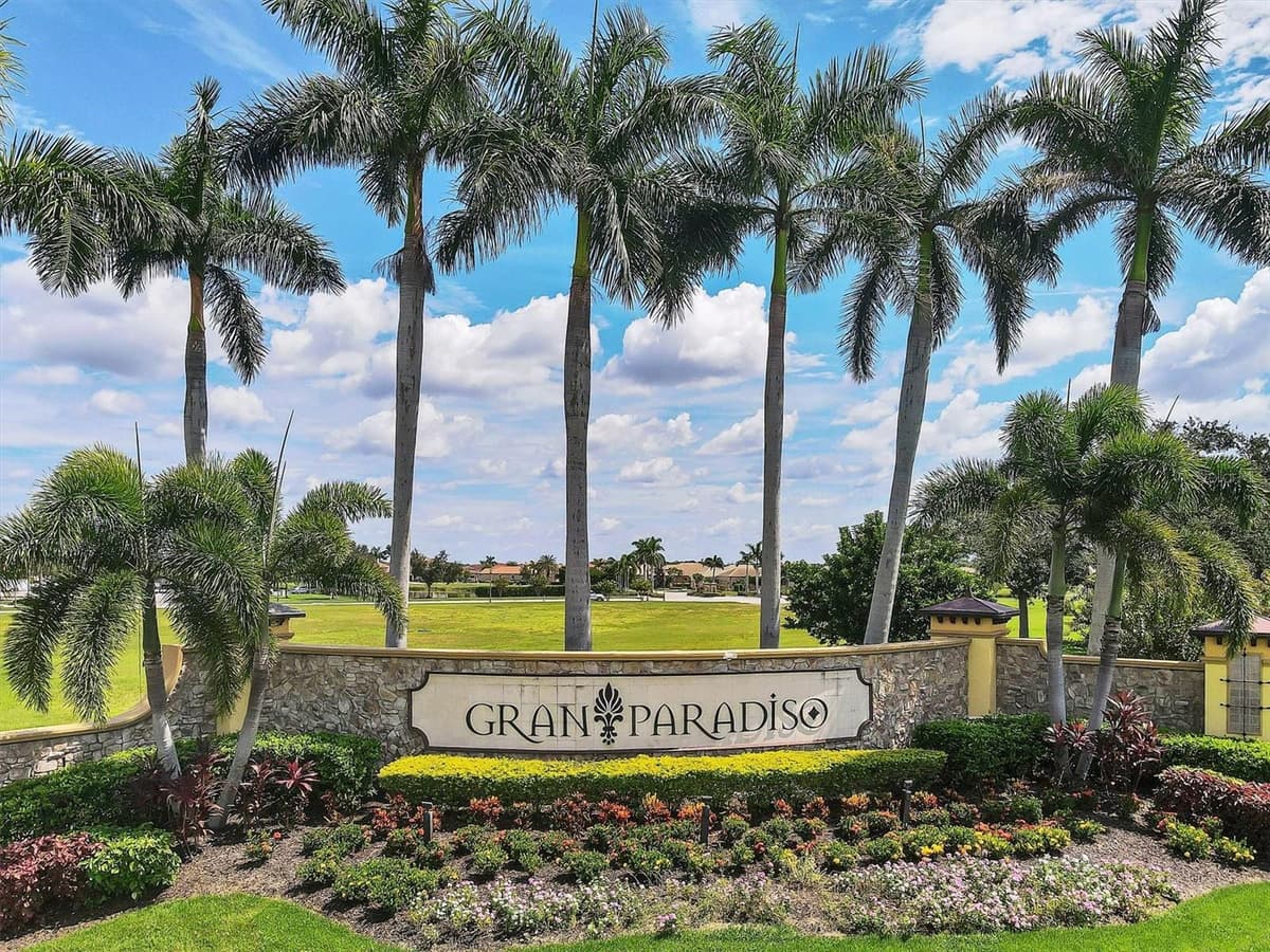13652 CLASSICO COURT — photo 40 of 56