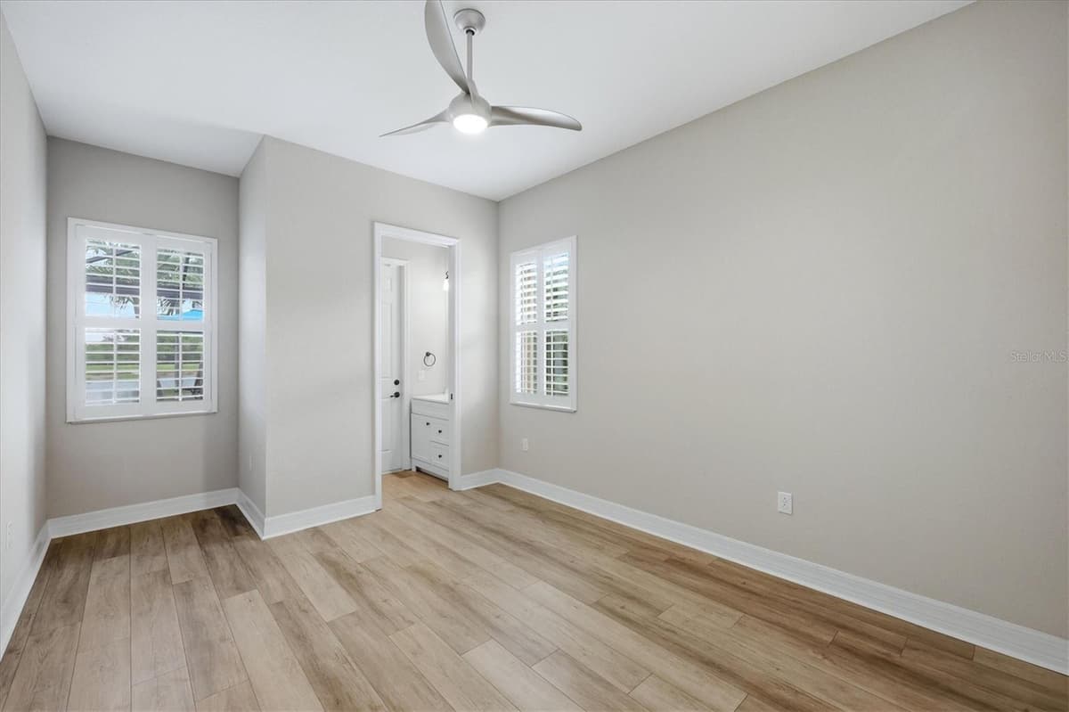 13652 CLASSICO COURT — photo 26 of 56