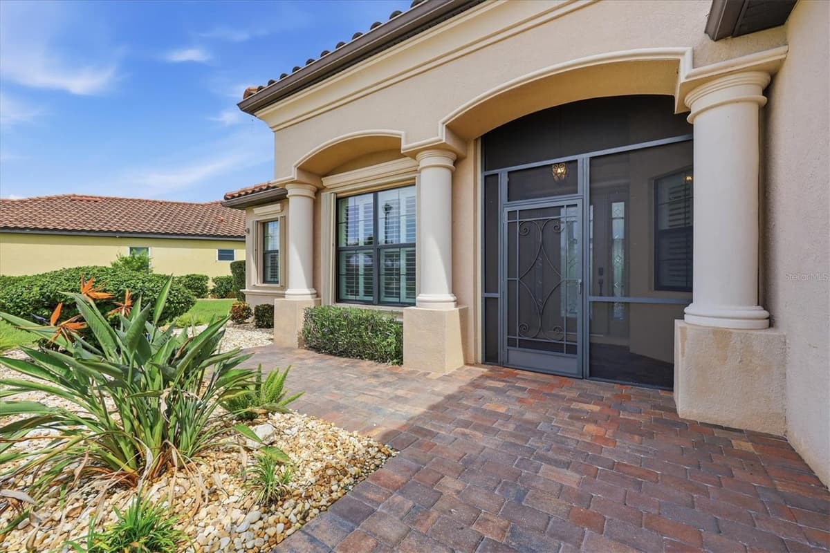 13652 CLASSICO COURT — photo 3 of 56