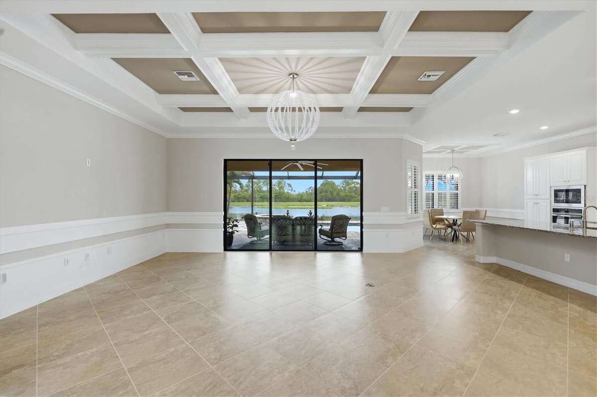 13652 CLASSICO COURT — photo 6 of 56