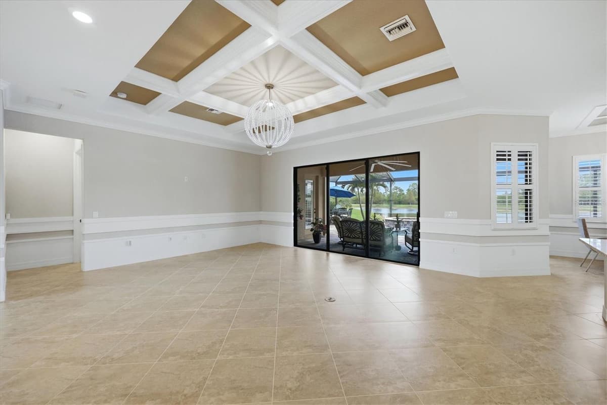 13652 CLASSICO COURT — photo 10 of 56