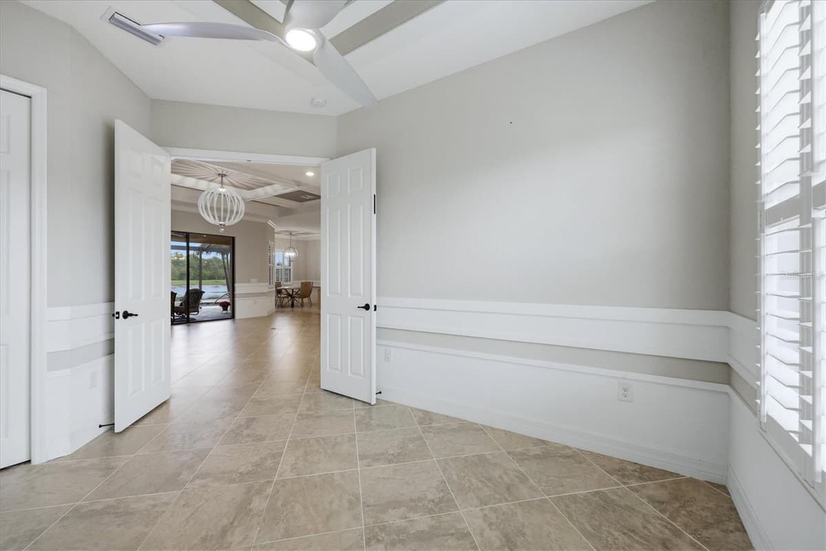 13652 CLASSICO COURT — photo 18 of 56