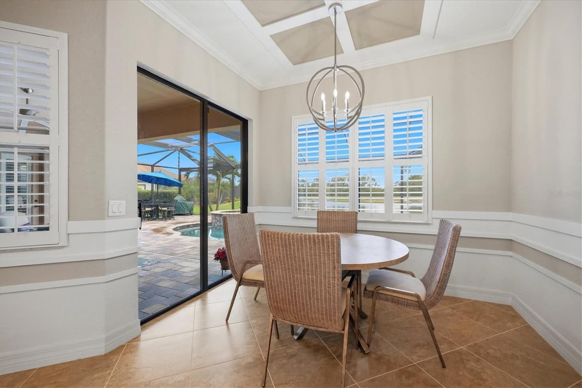 13652 CLASSICO COURT — photo 16 of 56
