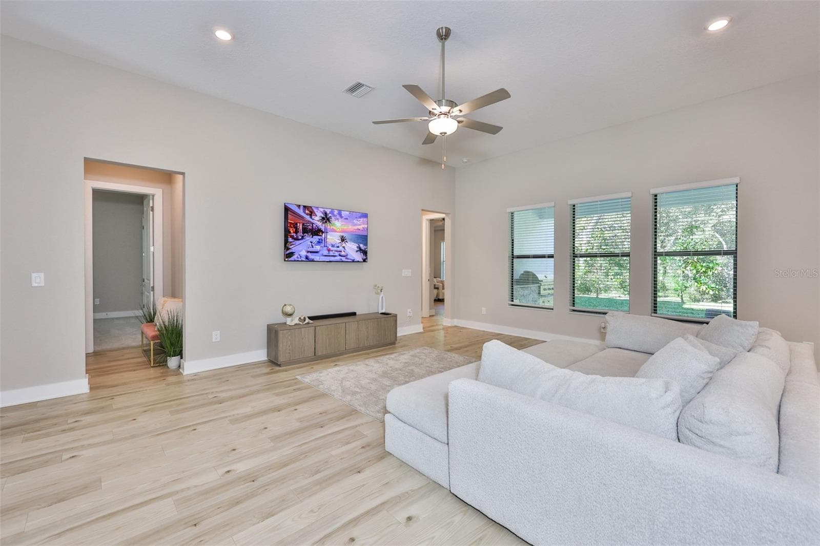 13148 OLDENBURG DRIVE — photo 6 of 48