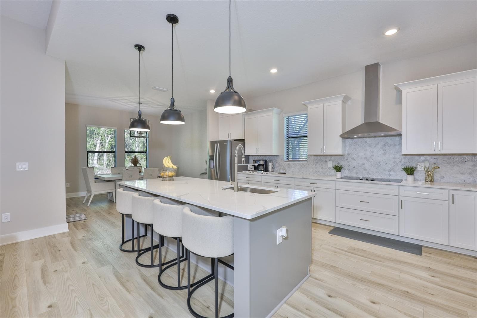 13148 OLDENBURG DRIVE — photo 9 of 48
