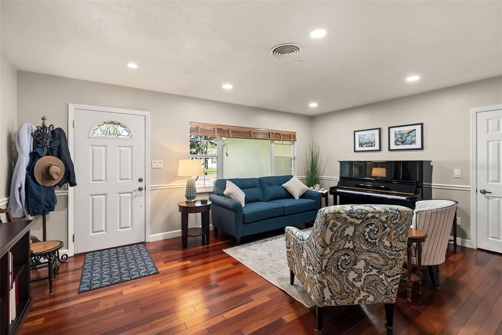 616 BRECHIN DRIVE — photo 4 of 44