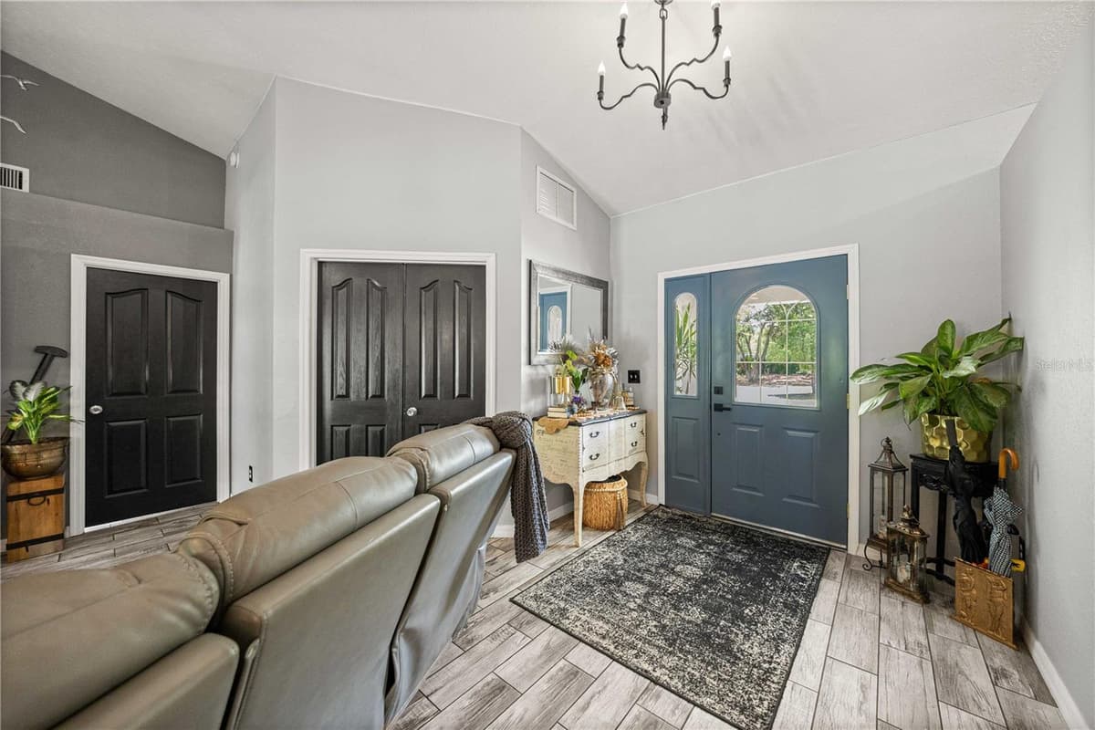 495 FISHER ROAD — photo 8 of 50