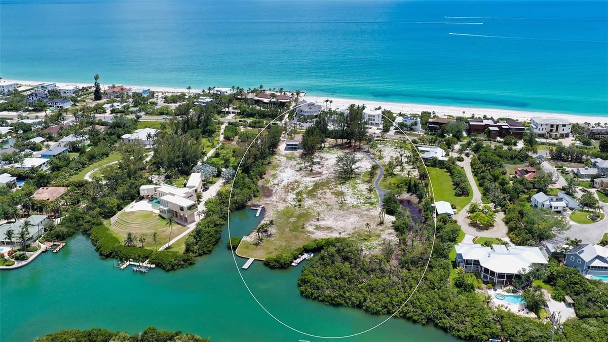 6664 & 6660 & 6670 GULF OF MEXICO DRIVE — photo 10 of 23