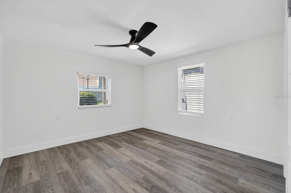 246 WILLOW PLACE — photo 19 of 39