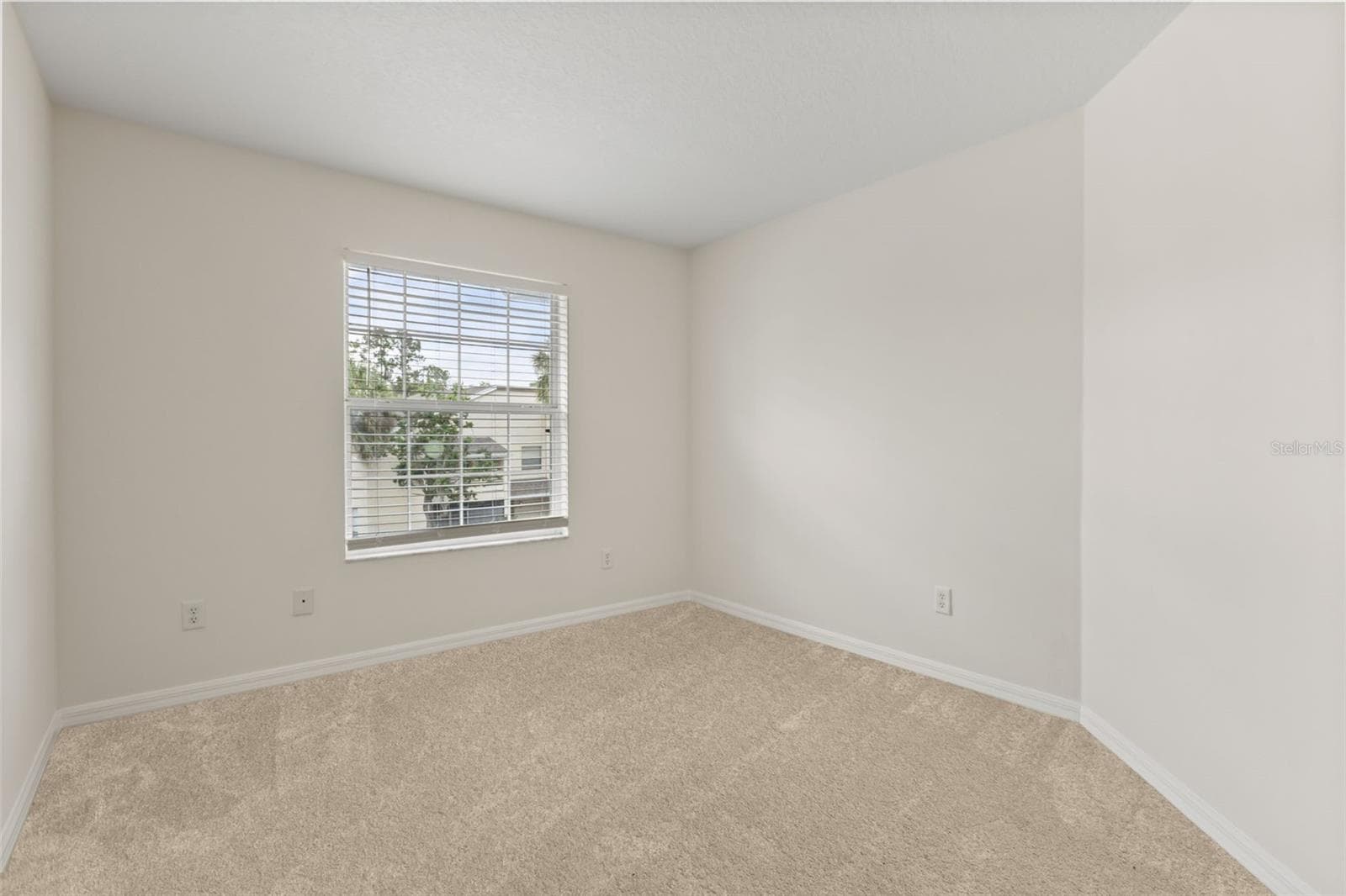 520 MAJESTIC WAY — photo 18 of 29