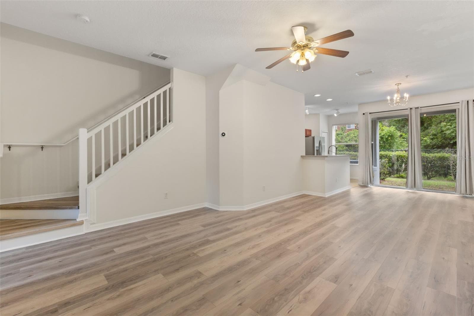 520 MAJESTIC WAY — photo 5 of 29