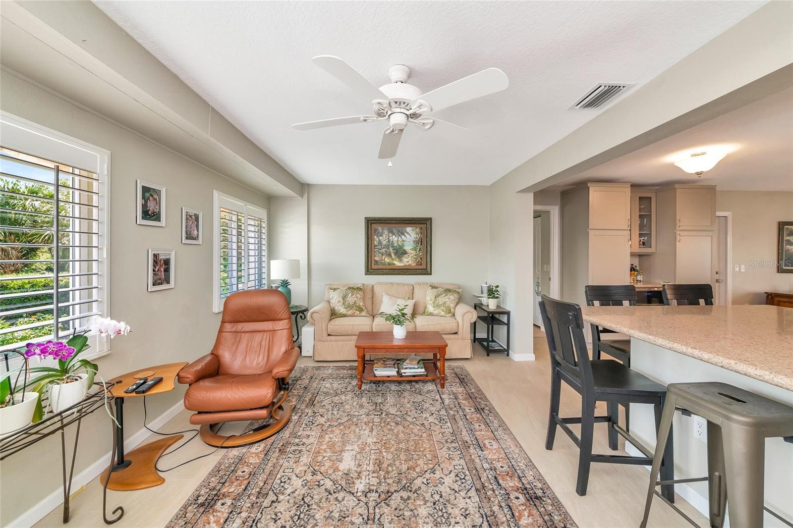 422 CIRCLEWOOD DRIVE — photo 16 of 40
