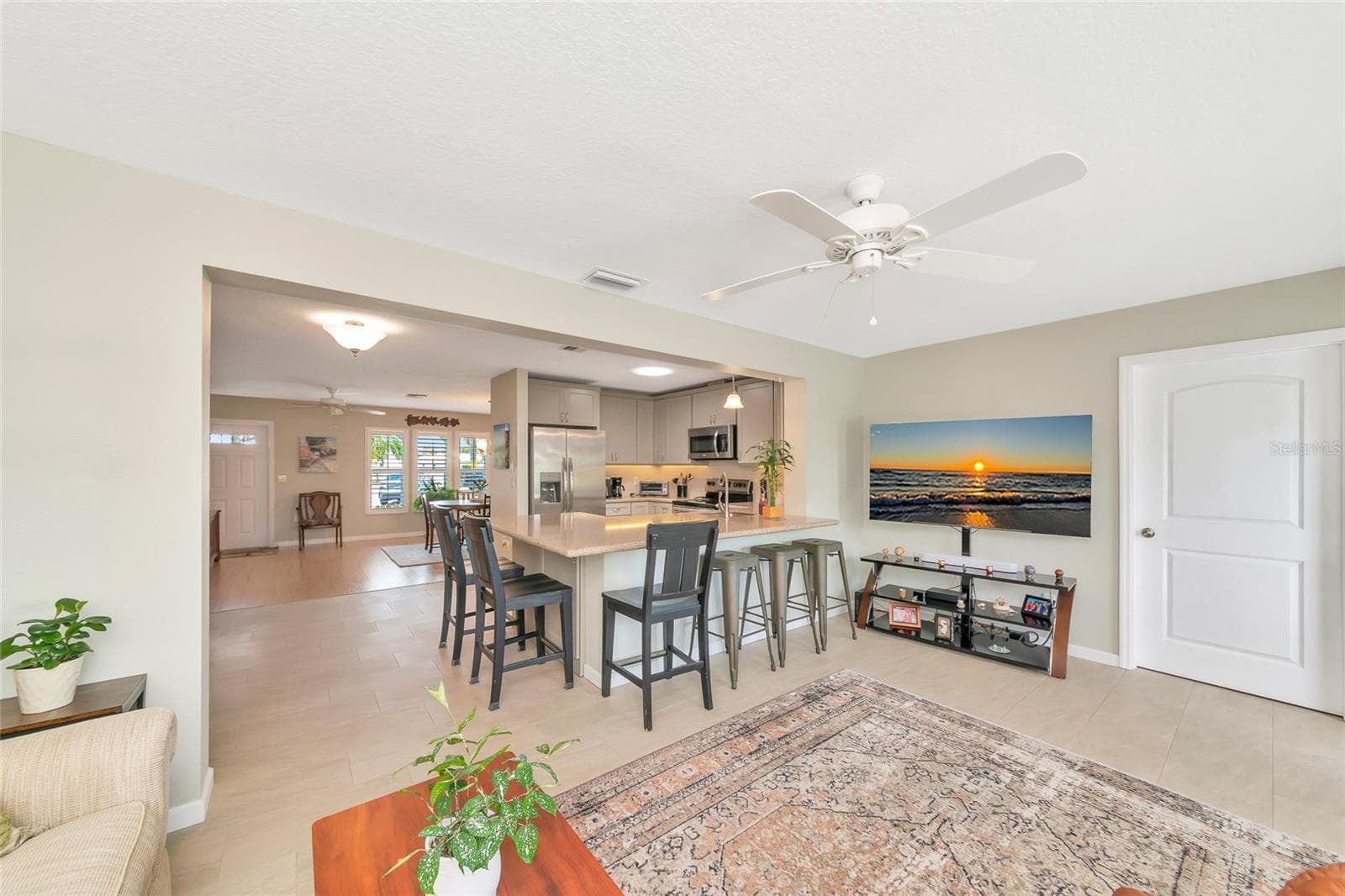 422 CIRCLEWOOD DRIVE — photo 14 of 40