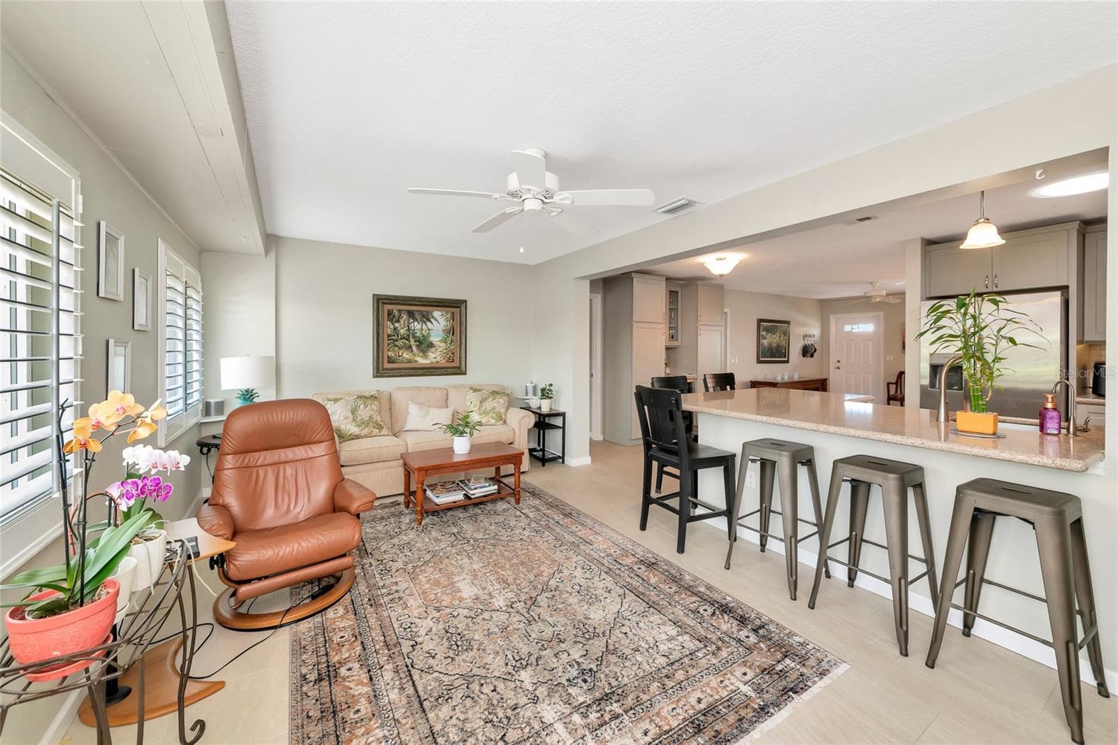 422 CIRCLEWOOD DRIVE — photo 15 of 40