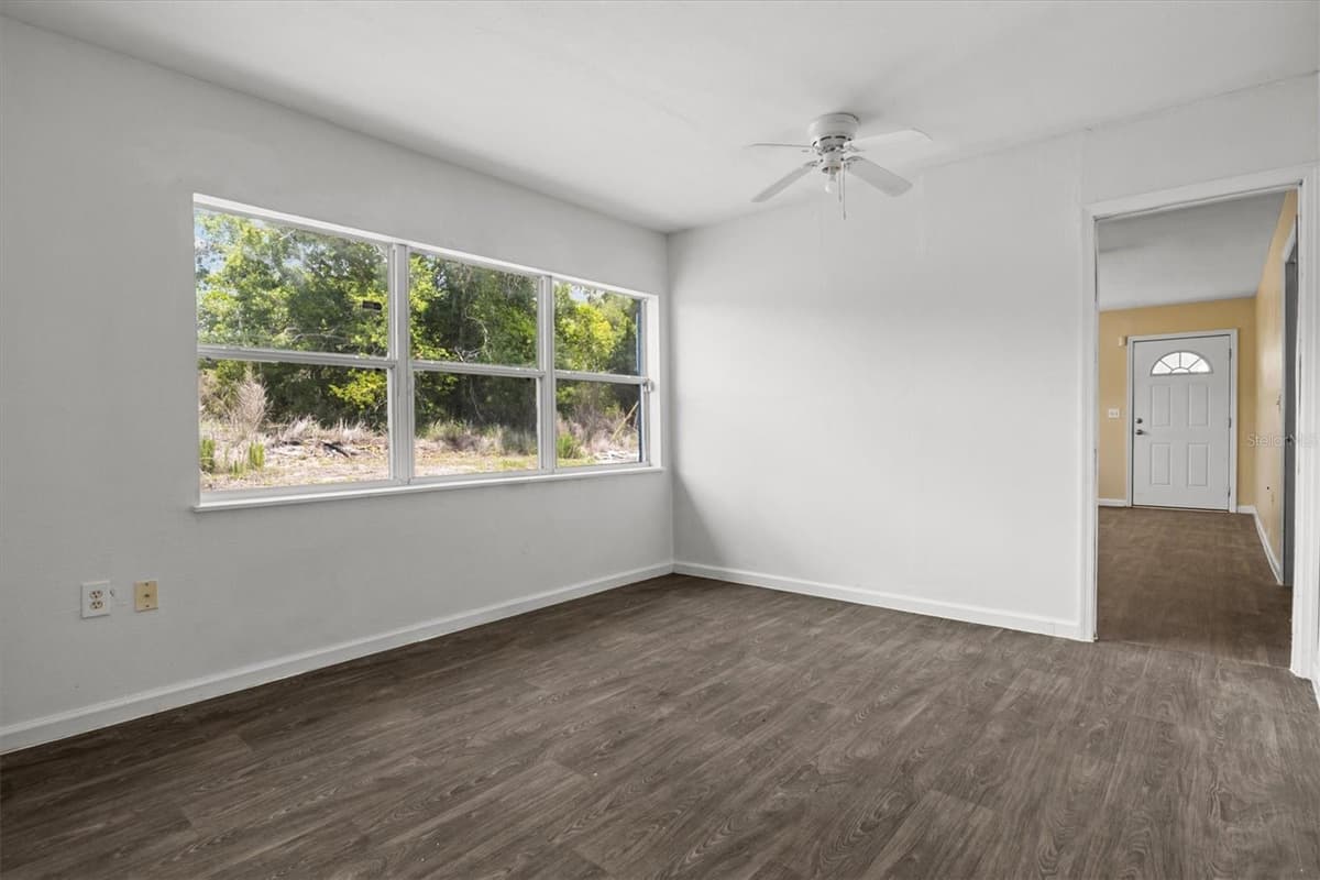 844 CHAMBERLAIN BOULEVARD — photo 26 of 38