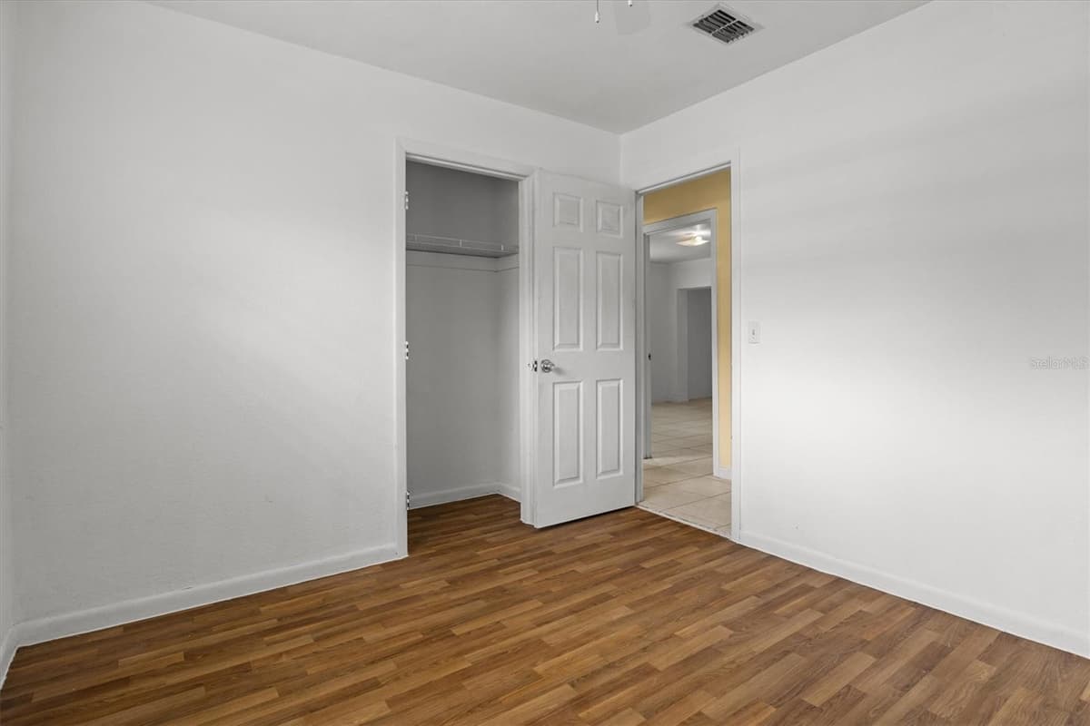 844 CHAMBERLAIN BOULEVARD — photo 19 of 38