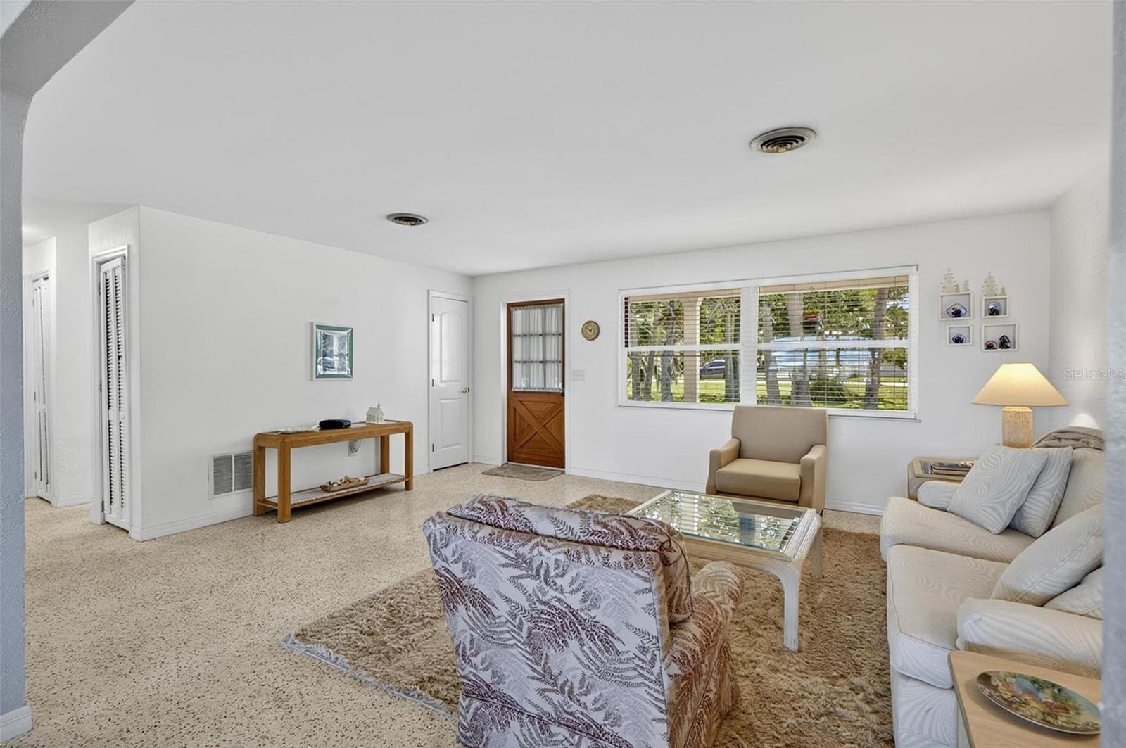 420 LAMBERT AVENUE — photo 35 of 63