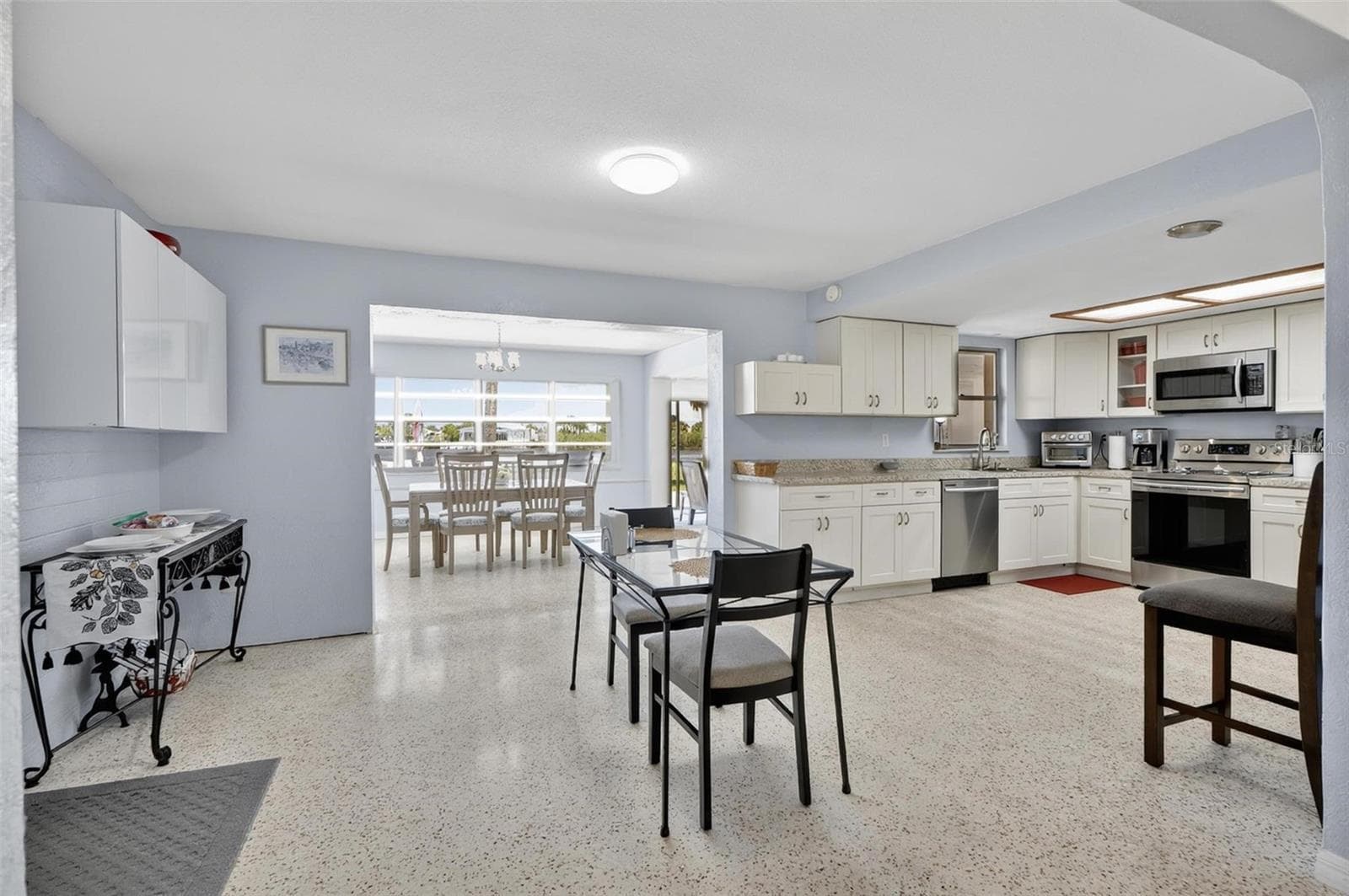 420 LAMBERT AVENUE — photo 40 of 63