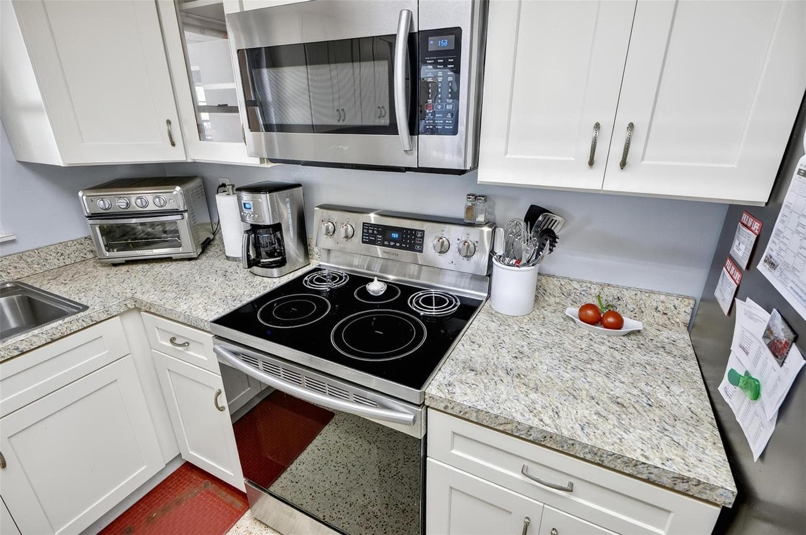 420 LAMBERT AVENUE — photo 12 of 63