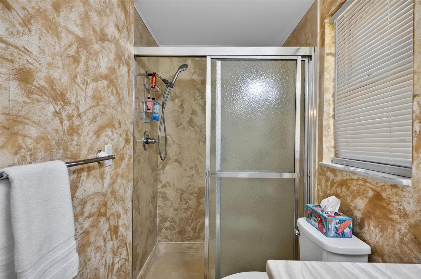 420 LAMBERT AVENUE — photo 27 of 63