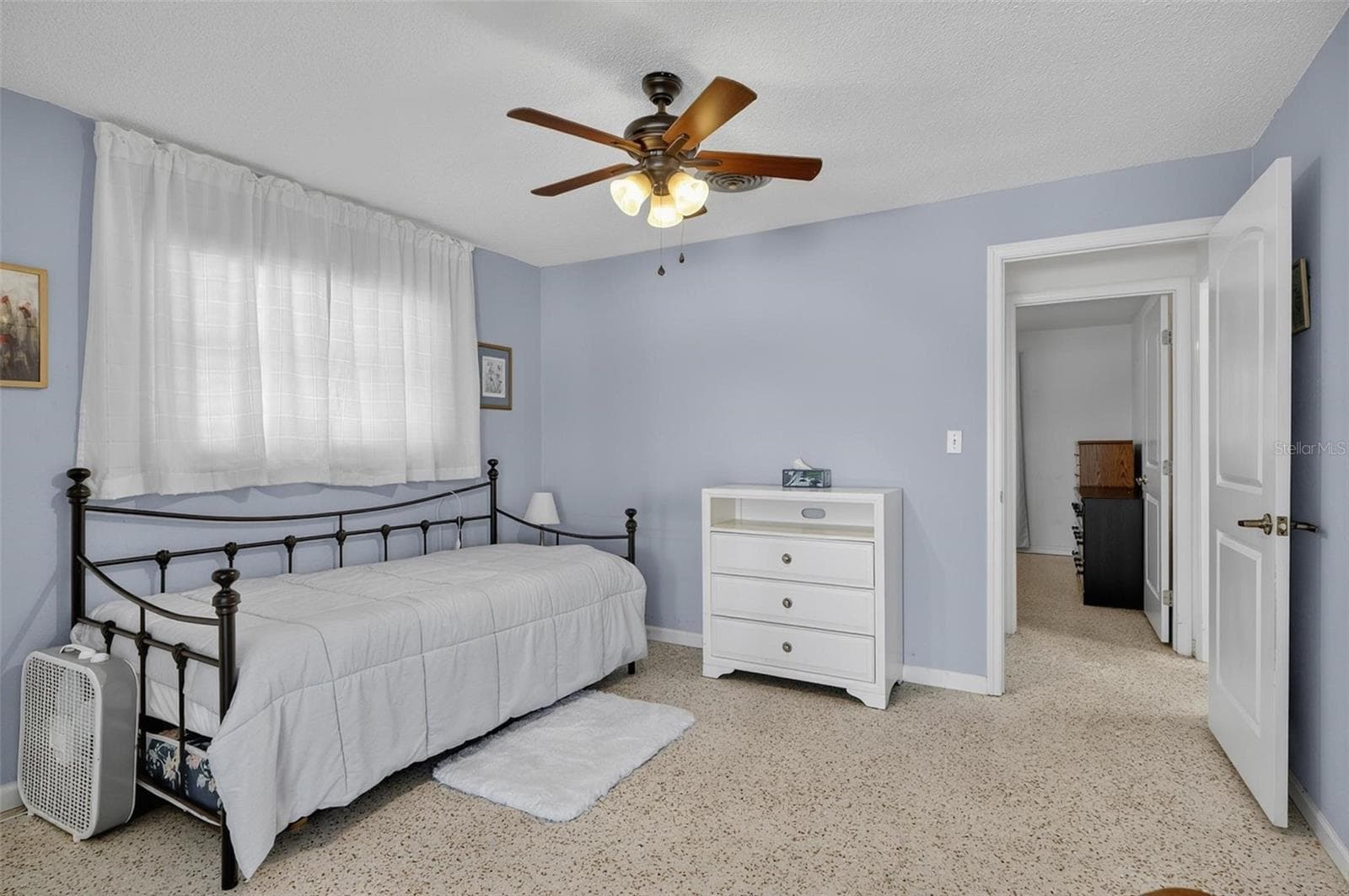 420 LAMBERT AVENUE — photo 24 of 63
