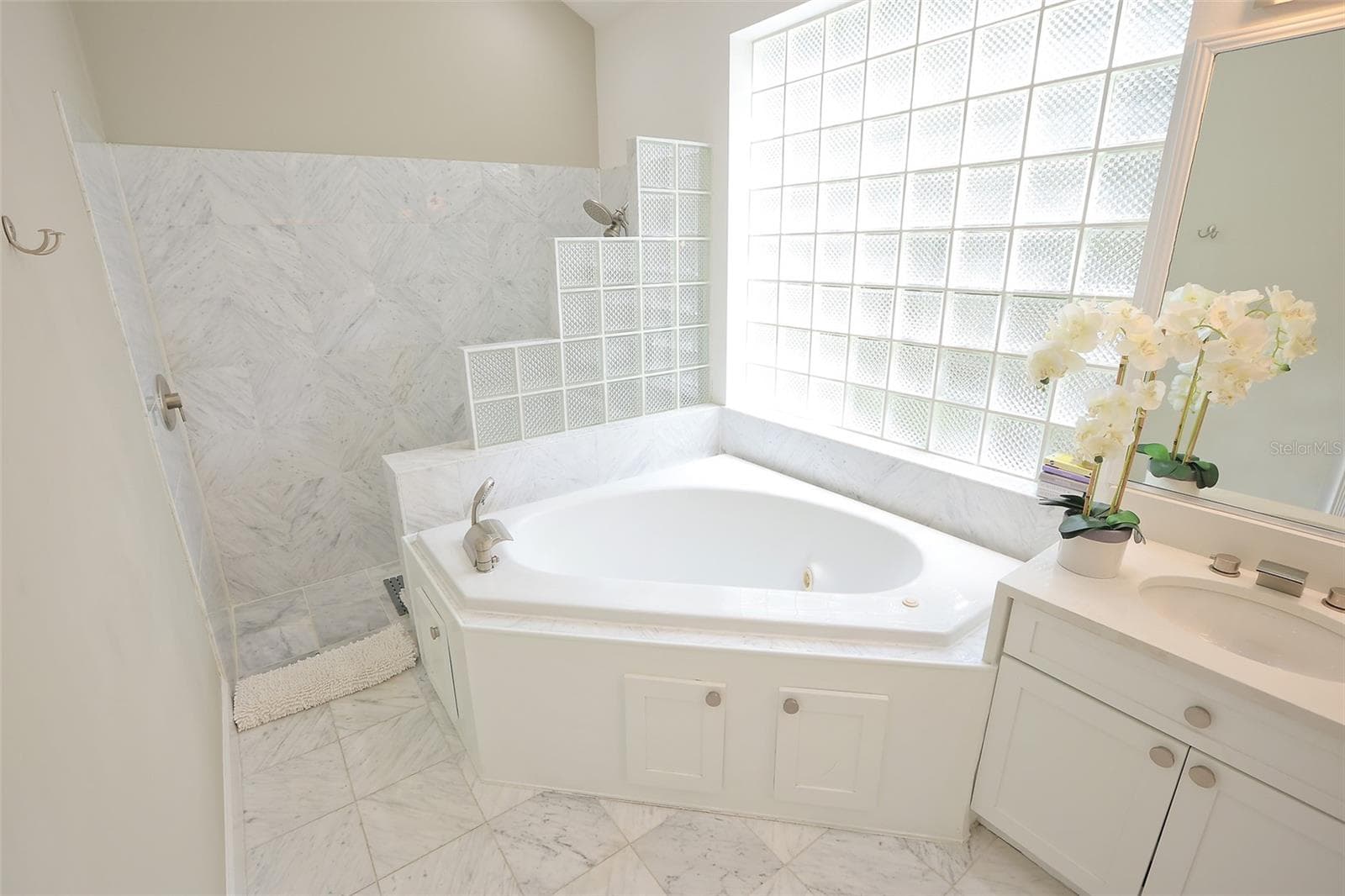 3527 FAIR OAKS LANE — photo 29 of 90