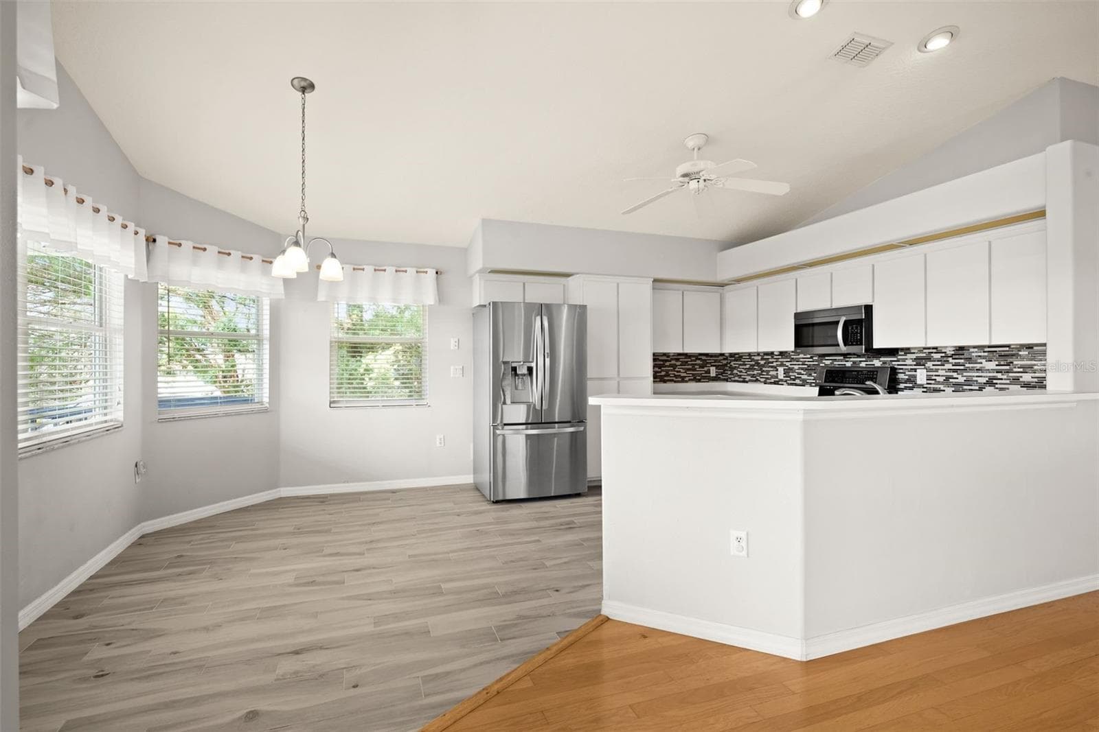 4263 TAHITI DRIVE — photo 12 of 58