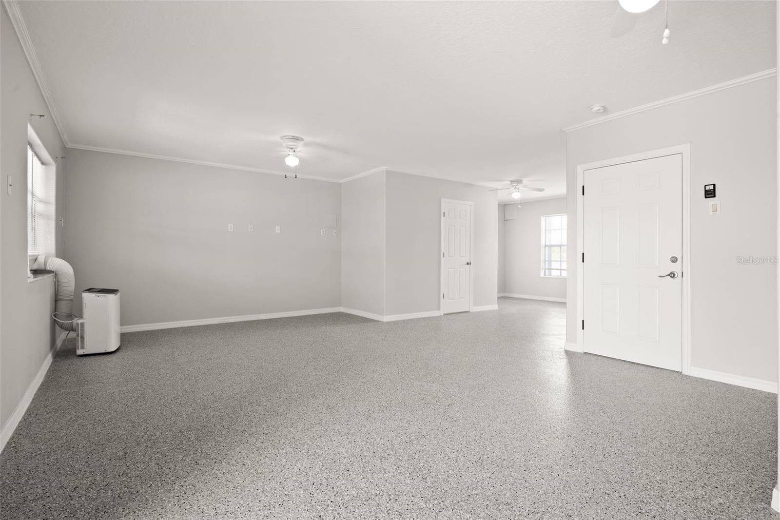 4263 TAHITI DRIVE — photo 31 of 58