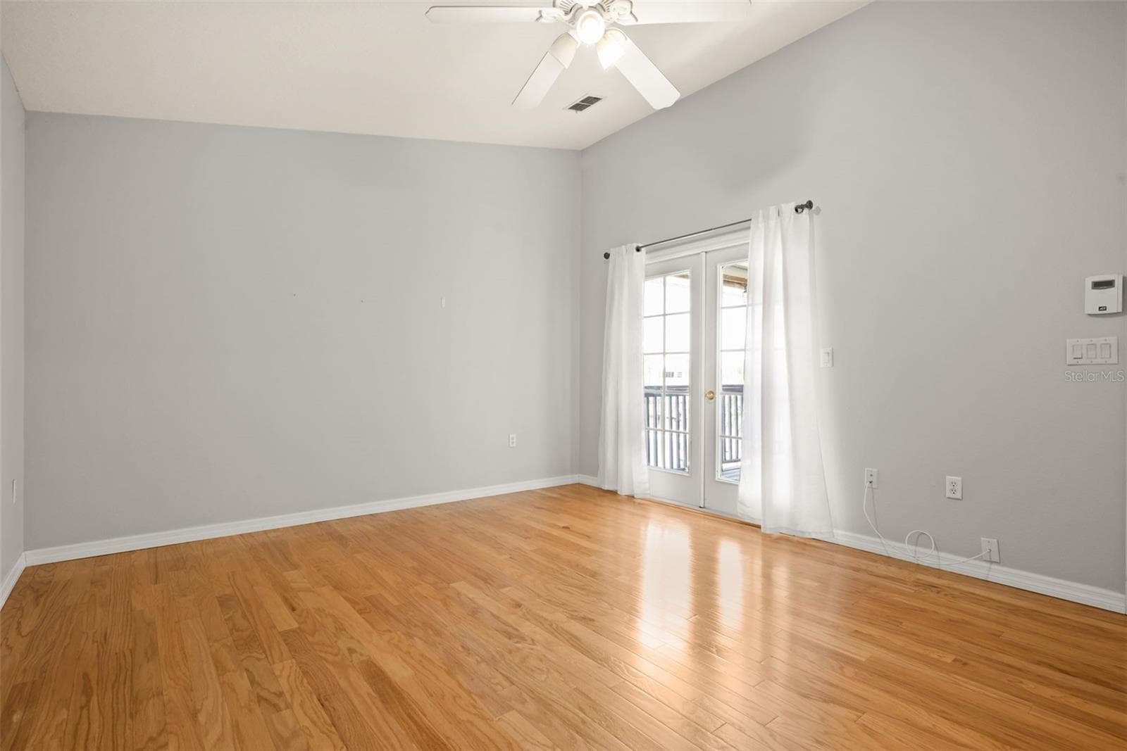 4263 TAHITI DRIVE — photo 20 of 58