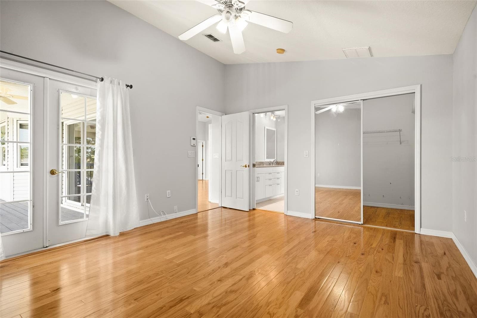 4263 TAHITI DRIVE — photo 19 of 58