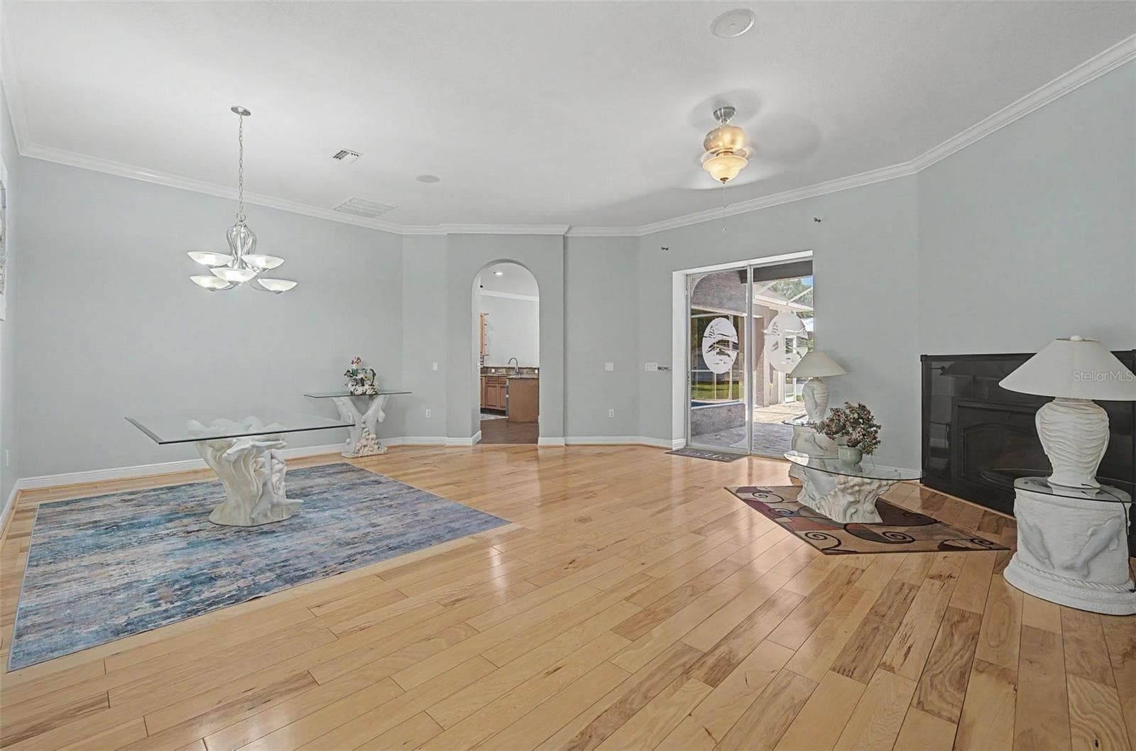 10933 PINTO DRIVE — photo 9 of 66