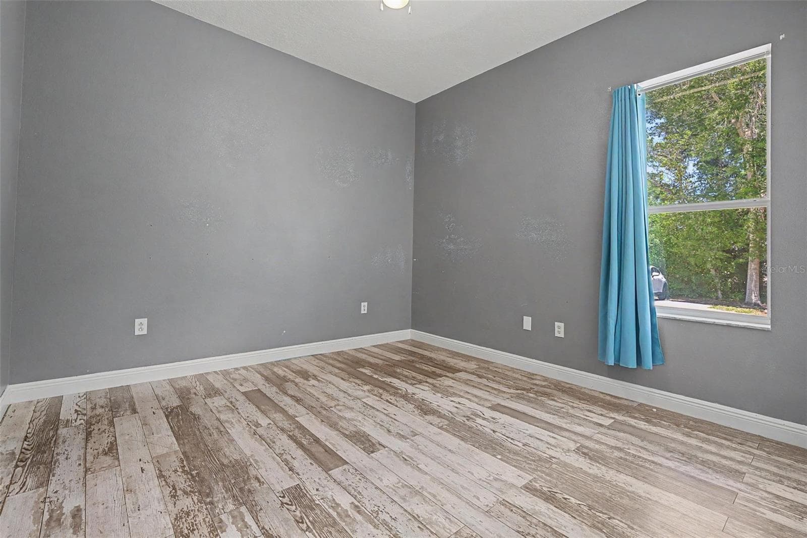 10933 PINTO DRIVE — photo 35 of 66