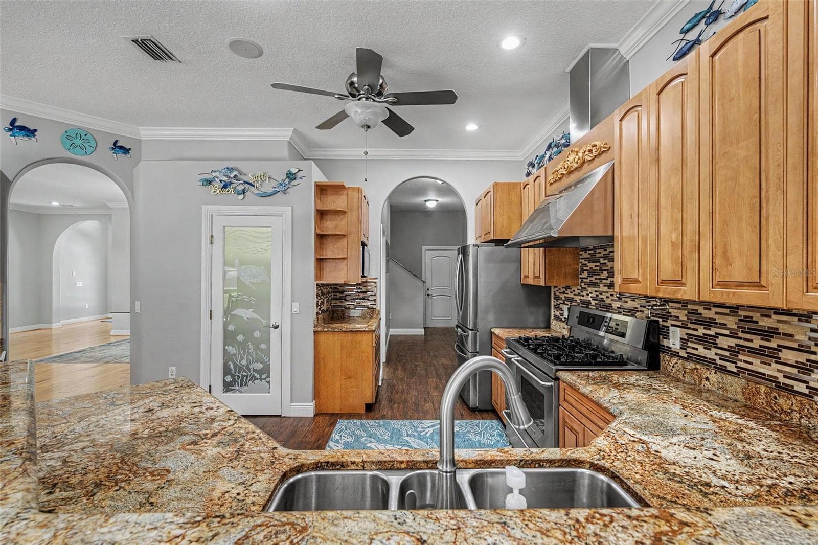 10933 PINTO DRIVE — photo 23 of 66